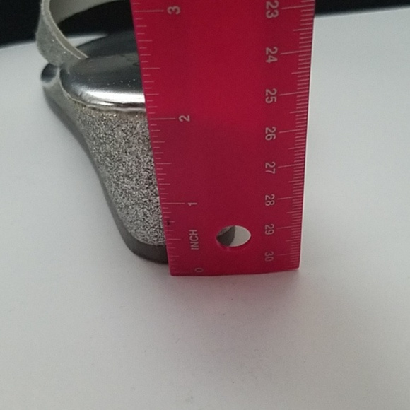 385 Fifth Silver Glitter Sandal - Picture 7 of 7